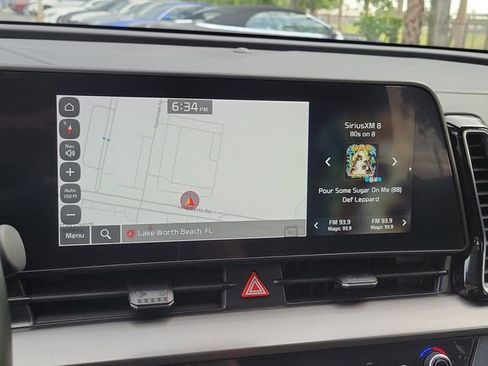 Used 2025 Kia Sportage EX FWD image 27