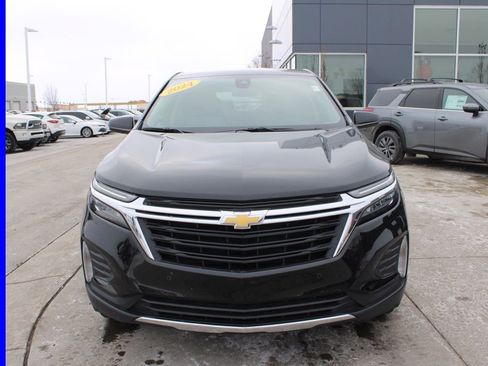 Used 2024 Chevrolet Equinox LT image 2