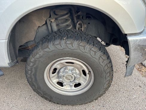 Used 2018 Ford F250 XL w/ Power Equipment Group image 3