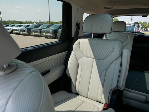 Used 2024 Hyundai Palisade Calligraphy AWD/4WD image 12