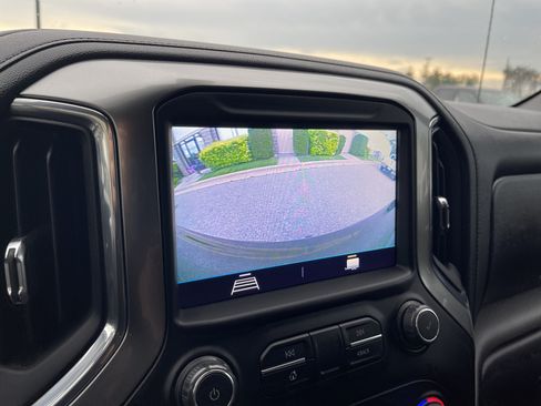 Used 2021 Chevrolet Silverado 1500 LT AWD/4WD image 18