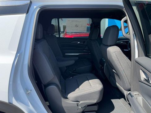 New 2026 Chevrolet Traverse LT FWD image 23