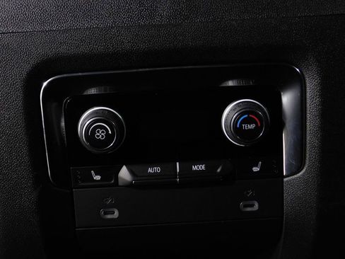 Used 2024 Chevrolet Tahoe Premier w/ Premium Package image 78