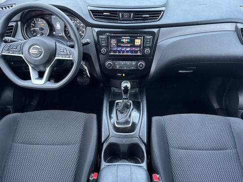 Certified 2022 Nissan Rogue Sport S image 16