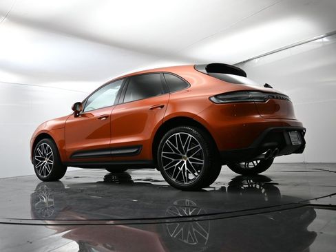 Certified 2025 Porsche Macan image 47