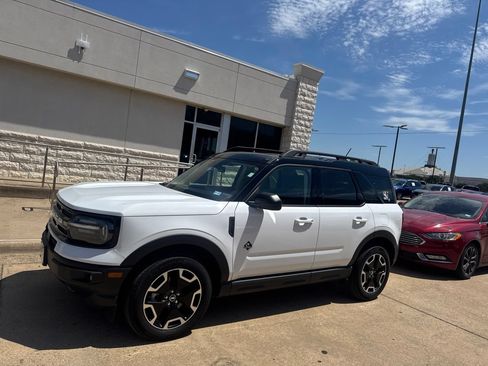 Used 2024 Ford Bronco Sport Outer Banks w/ Tech Package AWD/4WD image 1