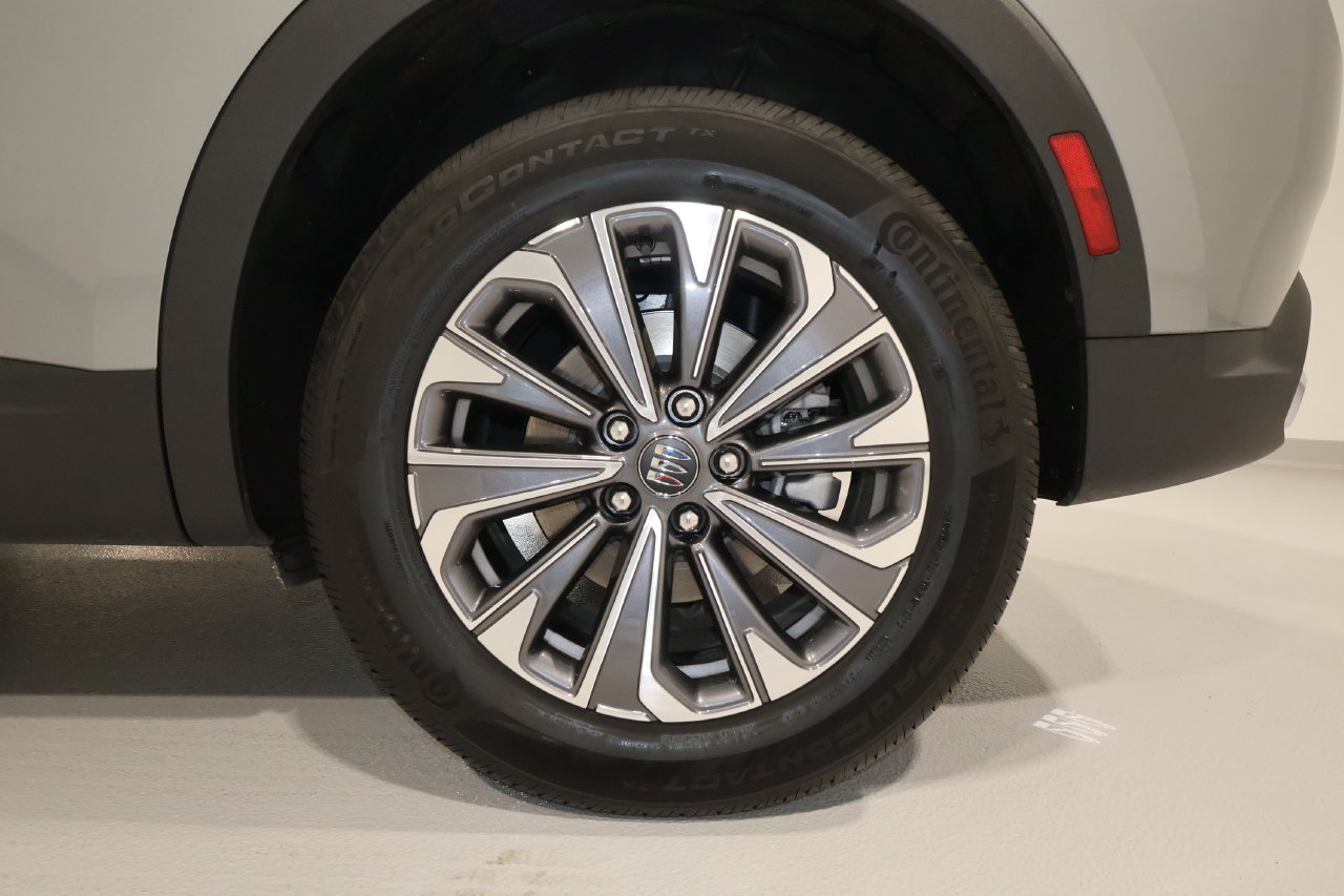 Certified 2025 Buick Envision Preferred AWD/4WD image 34