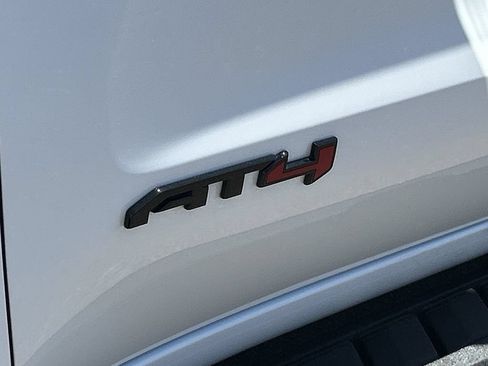 Used 2024 GMC Sierra 1500 AT4 w/ Technology Package AWD/4WD image 31