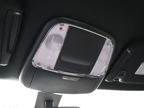 Used 2023 Dodge Charger SXT image 21