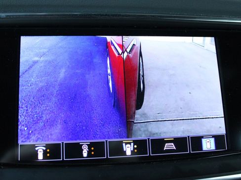 Used 2024 Buick Enclave Premium image 40