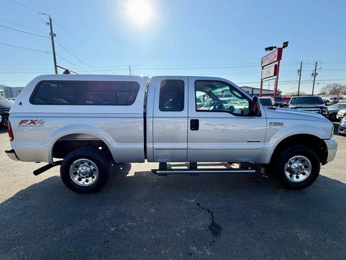 Used 2005 Ford F250 XLT image 8