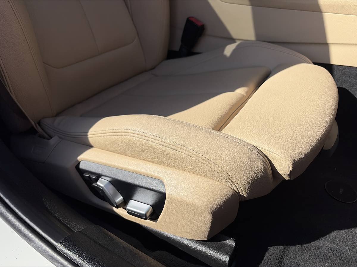 Used 2018 BMW 330i Sedan w/ Convenience Package RWD image 30