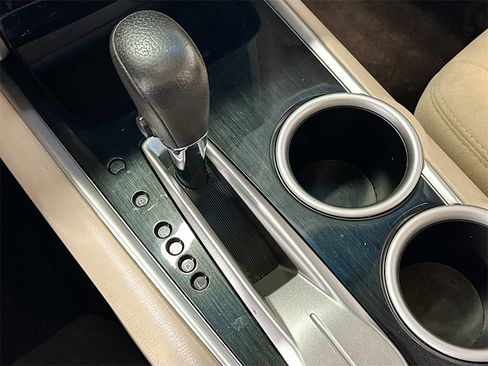 Used 2016 Nissan Pathfinder S image 16