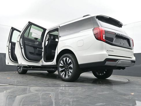 New 2026 Ford Expedition Max Platinum w/ Driver's Package AWD/4WD image 77