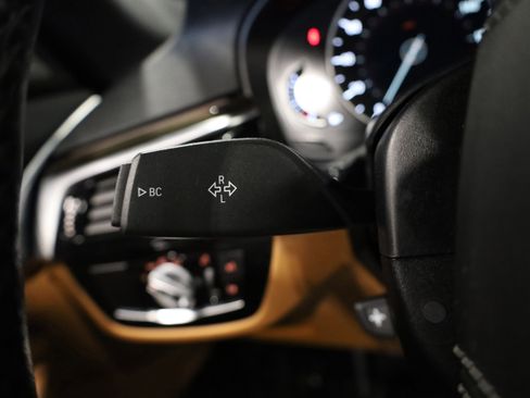 Used 2019 BMW 540i xDrive w/ Convenience Package image 22