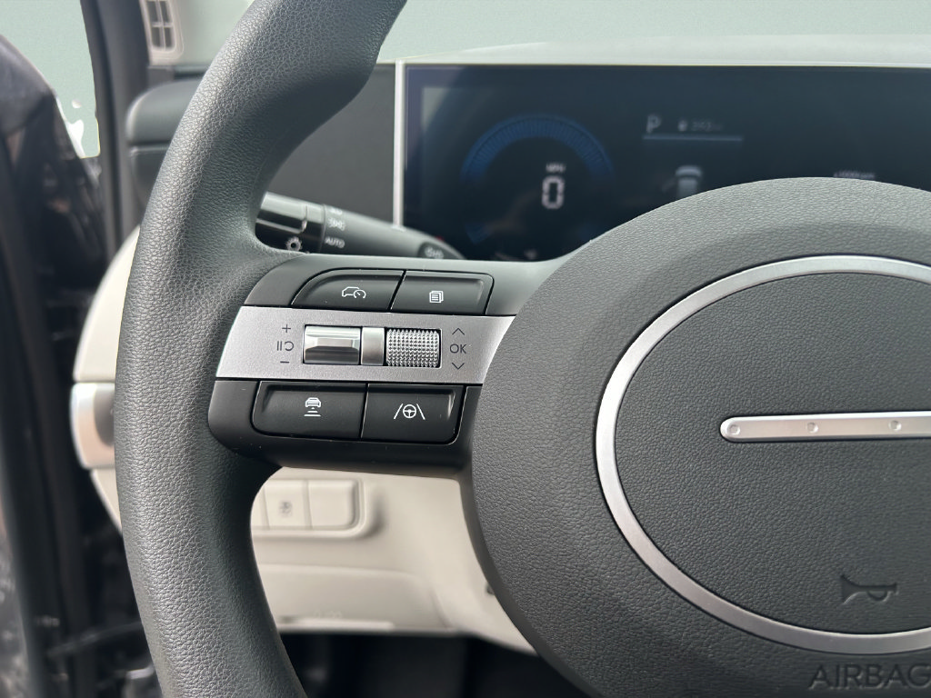 Certified 2025 Hyundai Tucson SEL FWD image 31