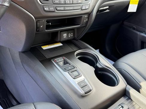 Used 2023 Honda Passport TrailSport image 23
