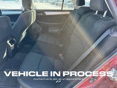 Used 2017 Subaru Outback 2.5i Premium image 9