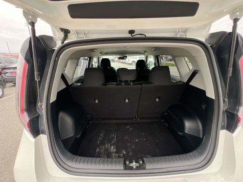 Certified 2024 Kia Soul LX w/ Option Group 015 FWD image 25