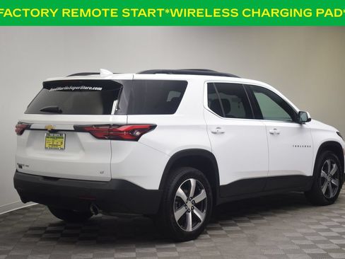Used 2023 Chevrolet Traverse LT w/ LT Premium Package AWD/4WD image 8