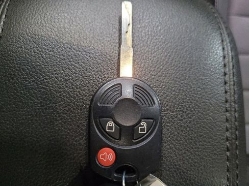 Used 2015 Ford Escape SE w/ Equipment Group 201A AWD/4WD image 32