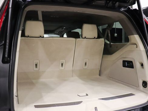 Certified 2022 Cadillac Escalade ESV Sport Platinum image 10