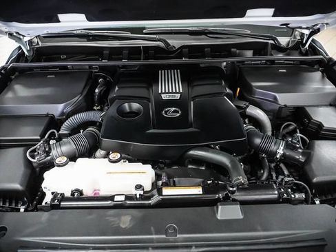 Used 2024 Lexus LX 600 4WD w/ Luxury Package image 27