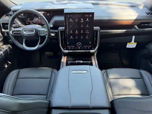 New 2026 GMC Yukon Denali w/ Sun & Power Step Package AWD/4WD image 18