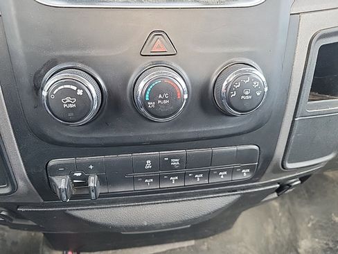 Used 2017 RAM 2500 Tradesman w/ Chrome Appearance Group image 14