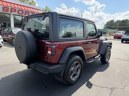 Used 2021 Jeep Wrangler Sport AWD/4WD image 5