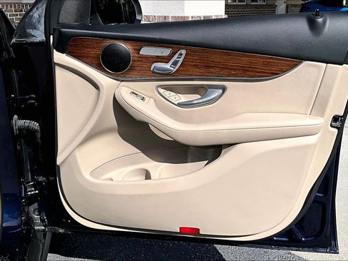 Certified 2022 Mercedes-Benz GLC 300 4MATIC image 22