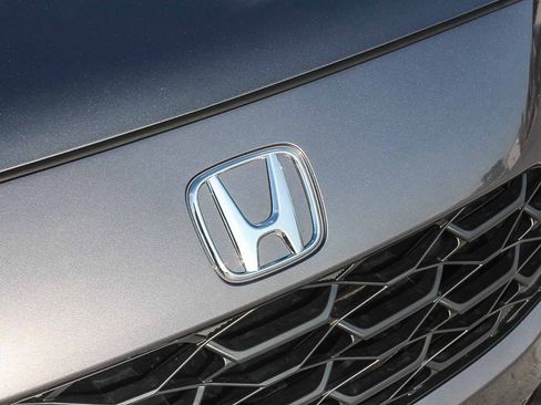 Certified 2026 Honda HR-V LX image 11
