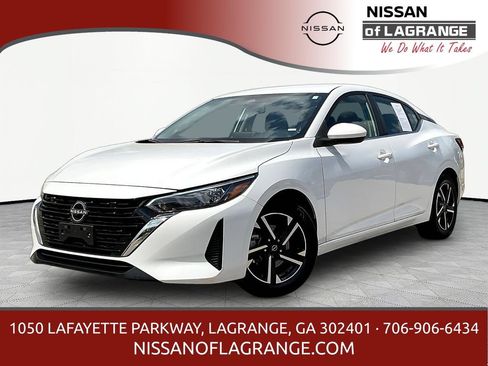 Used 2024 Nissan Sentra SV FWD image 1