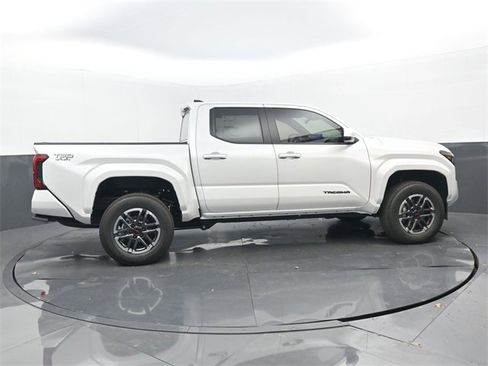 New 2025 Toyota Tacoma TRD Sport image 2