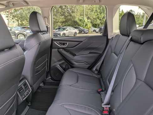 Used 2024 Subaru Forester Touring image 15