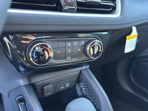 New 2026 Chevrolet TrailBlazer LT w/ Driver Confidence Package image 24