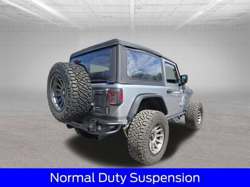 Used 2019 Jeep Wrangler Sport AWD/4WD image 9