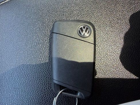 Used 2021 Volkswagen Atlas SEL R-Line AWD/4WD image 35