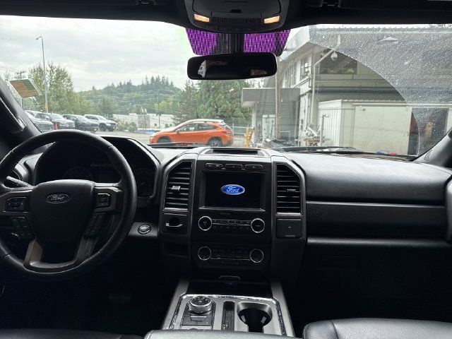 Used 2019 Ford Expedition XLT w/ Equipment Group 201A AWD/4WD image 11
