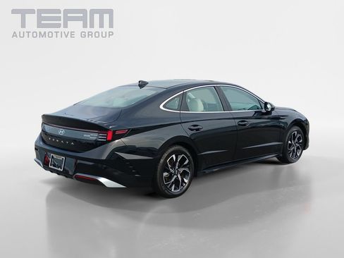 Used 2025 Hyundai Sonata SEL FWD image 7