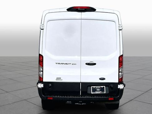 Used 2025 Ford Transit 250 148 Medium Roof Extended AWD image 6