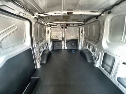 New 2026 Ford Transit 250 Low Roof image 23