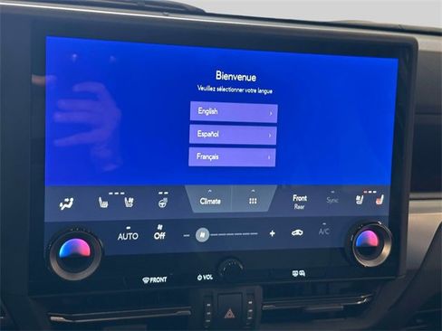 Used 2024 Lexus GX 550 image 32