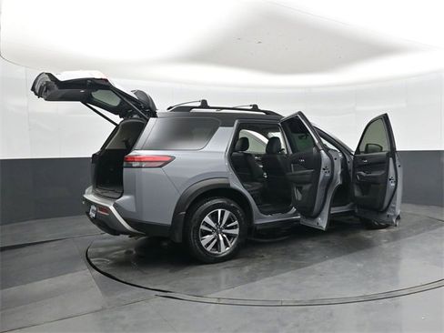 Used 2023 Nissan Pathfinder SL w/ Lighting Package (N92) image 48