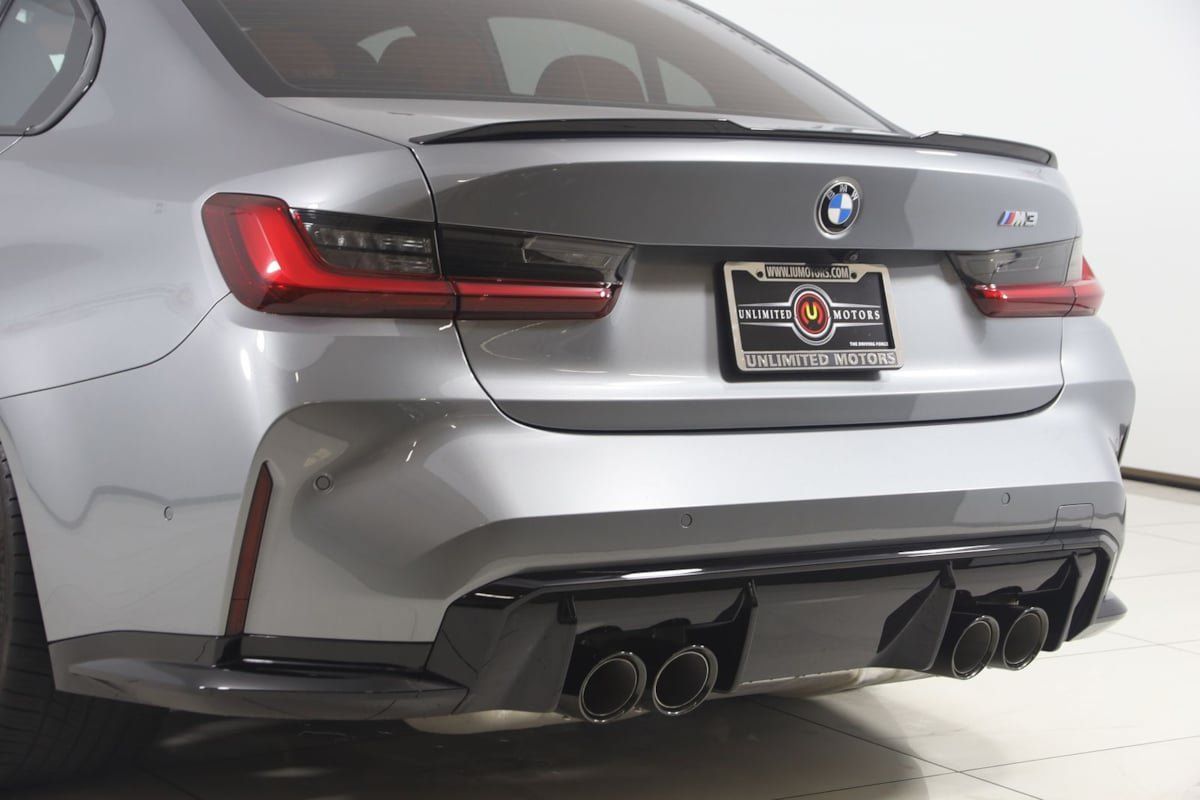 Used 2025 BMW M3 w/ Executive Package RWD image 26