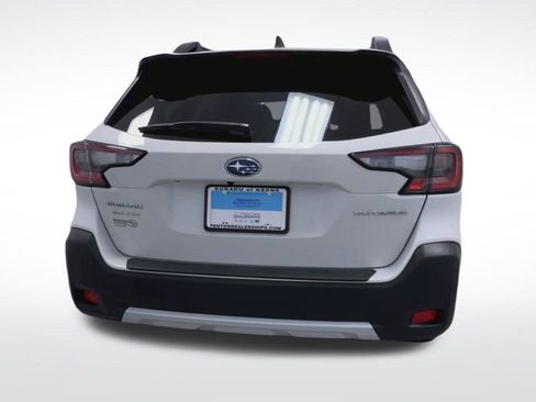Used 2023 Subaru Outback Limited image 7
