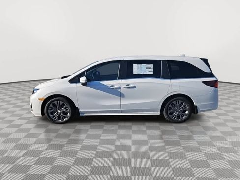 New 2026 Honda Odyssey Touring image 5