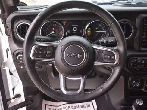 Used 2023 Jeep Wrangler Unlimited Sahara w/ Cold Weather Group image 17