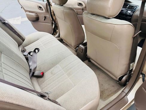 Used 1997 Toyota Corolla CE image 12