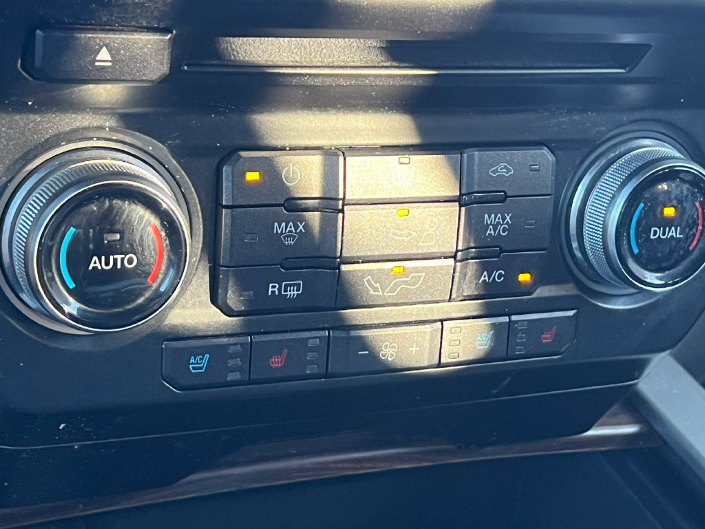 Certified 2017 Ford F150 Lariat w/ Equipment Group 502A Luxury AWD/4WD image 33